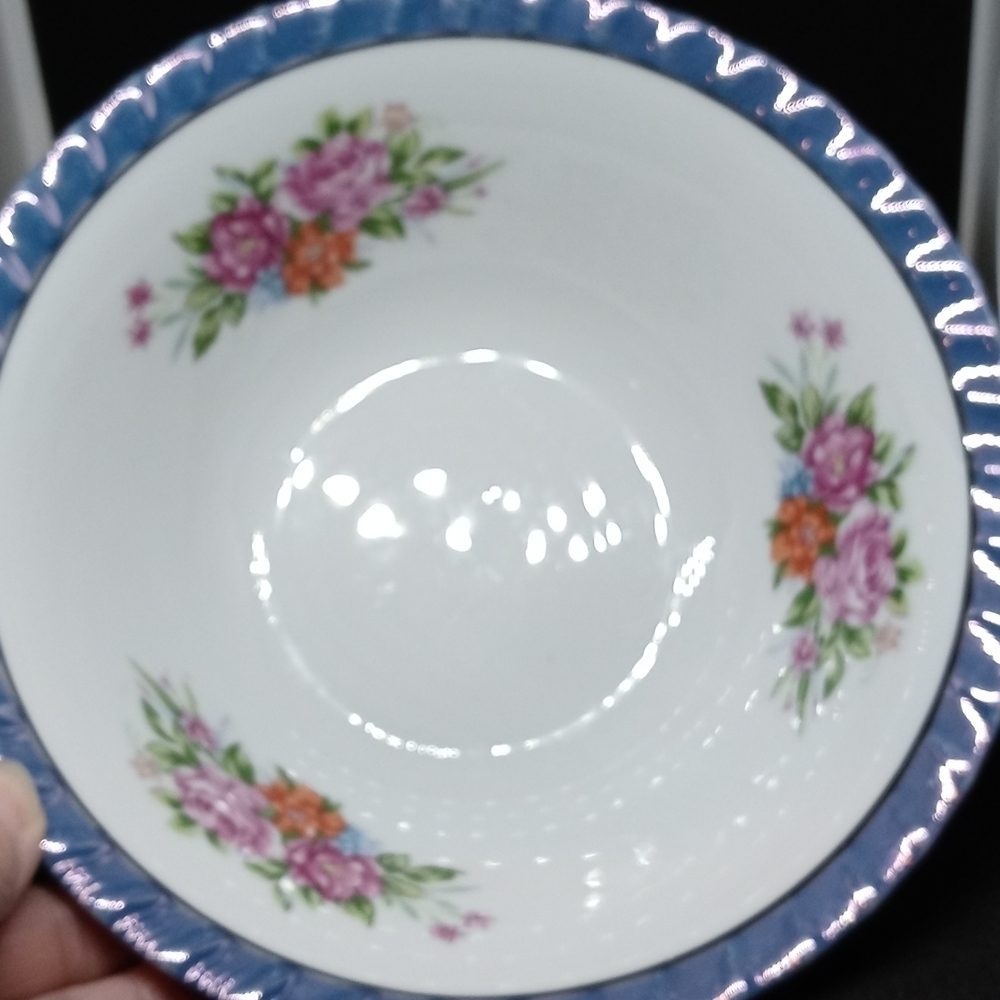 Yamatsu Japan porcelain bowl